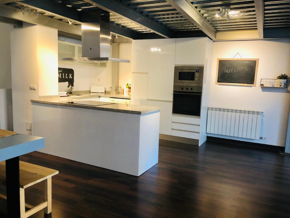 Lujoso Loft A 2Min A Pie Del Casco Historico Apartment Seville Luaran gambar